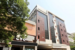 House | Exterior - Hotel O Vasundhara Guest House Tankbund (Hyderabad)