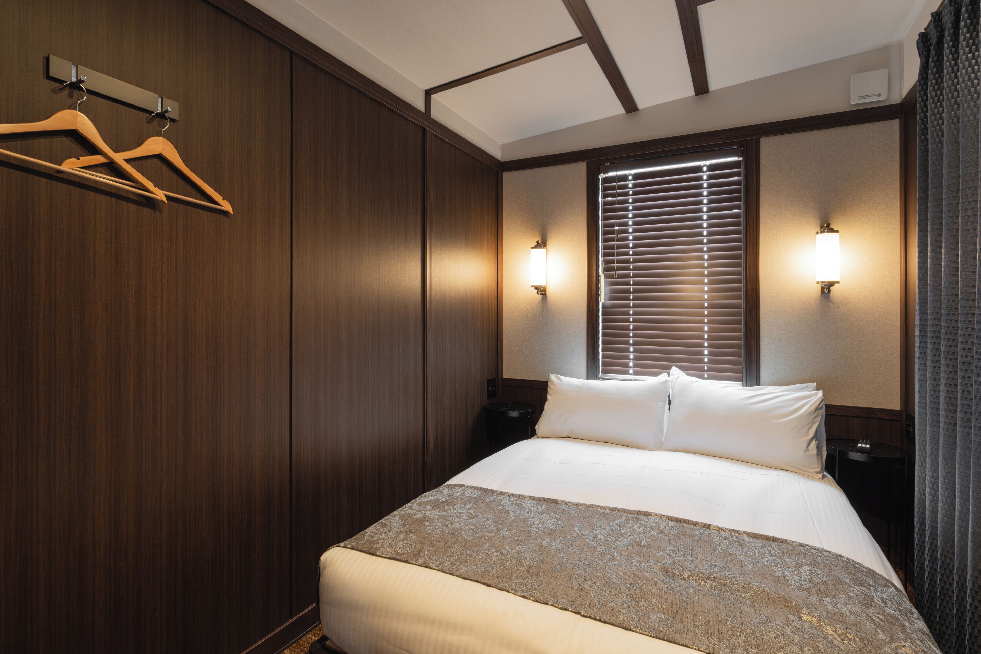 Quadrupla Basic, non fumatori, vista città | Tende oscuranti, Wi-Fi gratuito, lenzuola