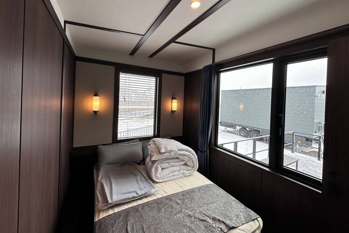 Quadruple Room, Non Smoking, City View | Blackout drapes, free WiFi