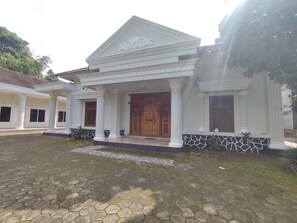 Front of property - House of Masjid Jogokariyan Kaliurang (Pakem)