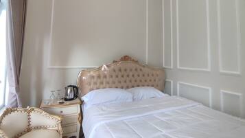 Chambre Double Supérieure | Bureau, espace de travail pour ordinateur portable, Wi-Fi gratuit