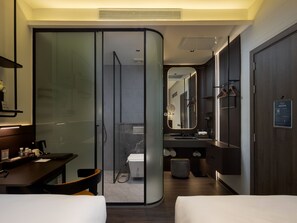 Standard Twin Room | Hypo-allergenic bedding, down comforters, Select Comfort beds, minibar - SEENERGY STAY Riverside  (Phnom Penh)