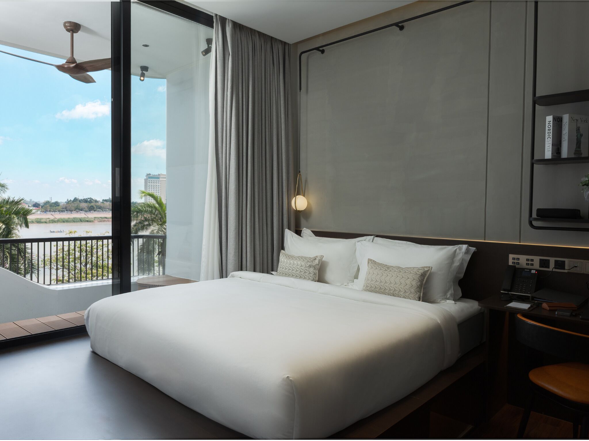 Deluxe Double Room, Balcony, River View | Hypo-allergenic bedding, down comforters, Select Comfort beds, minibar
