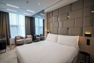 Standard Quadruple Room | In-room safe, desk, free WiFi