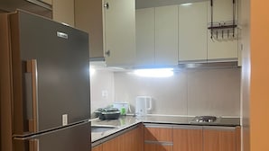 Kondominium, balkon, pemandangan samudra | Dapur pribadi