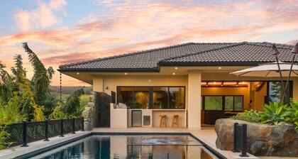 Large 4BR Home w Private Pool and Spa