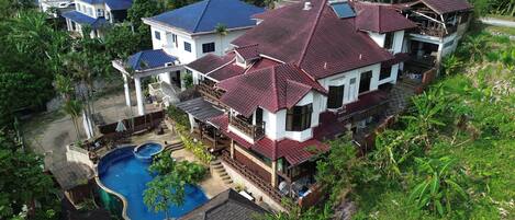 ด้านหน้าที่พัก