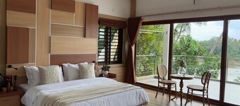 Emville - Private Pool Villa Near Cochin International Airport