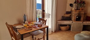 Se ofrece un desayuno bufé (12  EUR por persona)