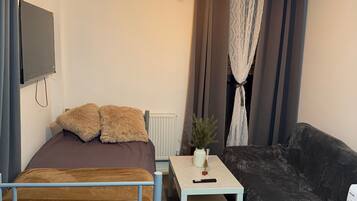 1 bedroom, iron/ironing board, Internet, bed sheets