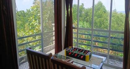 Charming farmhouse in peaceful countryside overlooking Aravalli