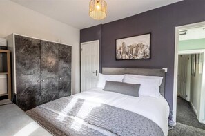 3 Schlafzimmer, Bügeleisen/Bügelbrett, Internetzugang, Bettwäsche