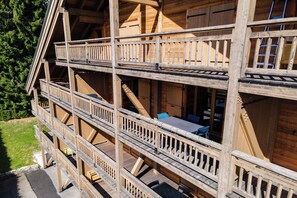 Outdoor dining - 1BDR/4P apartment with balcony and parking- Megève (Megève)
