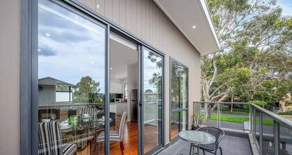 Luxurious 3-bedroom Townhouse in Charming Maidstone 7 KM TO CBD