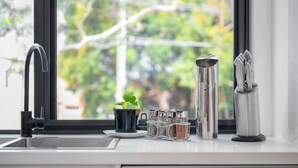 House, 3 Bedrooms, Balcony, Garden View | Interior - Luxurious 3-bedroom Townhouse in Charming Maidstone 7 KM TO CBD (Melbourne)