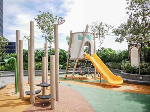 22 Macalisterz by Mana Mana