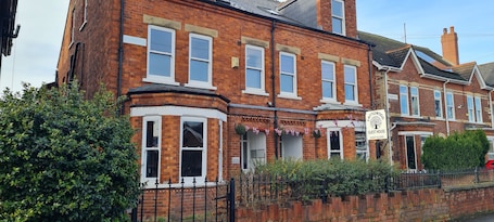 Exterior. Crittlewood Guest House