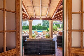 Terrace/patio - Can Tia, elegant villa with swimming pool and mountain views (Pollença)