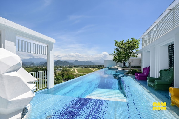 Kolam renang terbuka