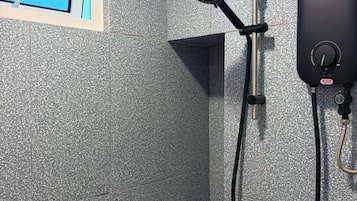 Shower, free toiletries, hair dryer, towels