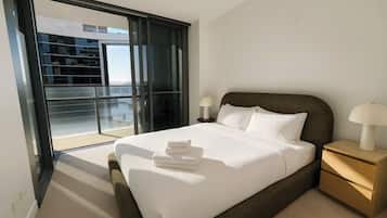 Strykjärn/strykbräda, wi-fi och sängkläder