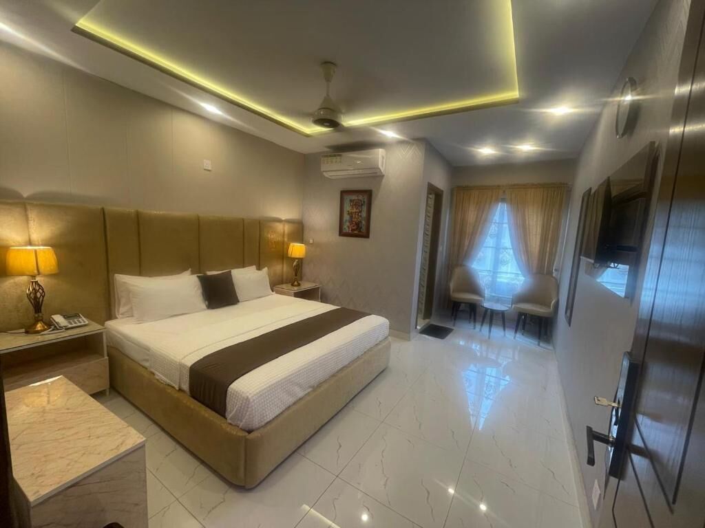 Deluxe-dobbeltværelse | Skrivebord, gratis Wi-Fi, adgang for kørestole