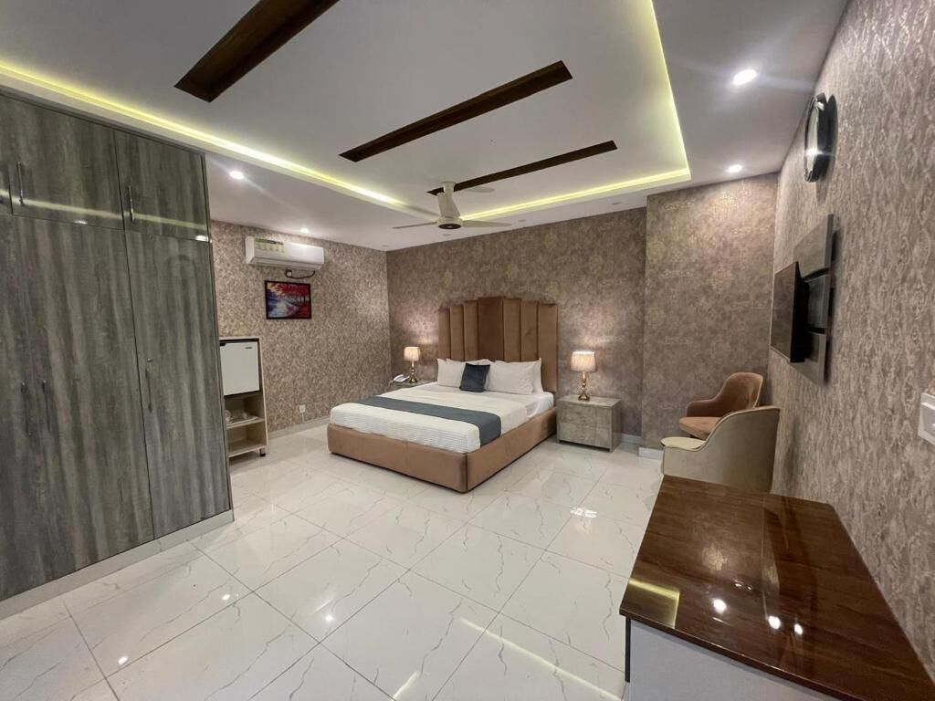 Suite Eksekutif, pemandangan kota | Meja kerja, Wi-Fi gratis, dan dapat diakses tamu berkursi roda