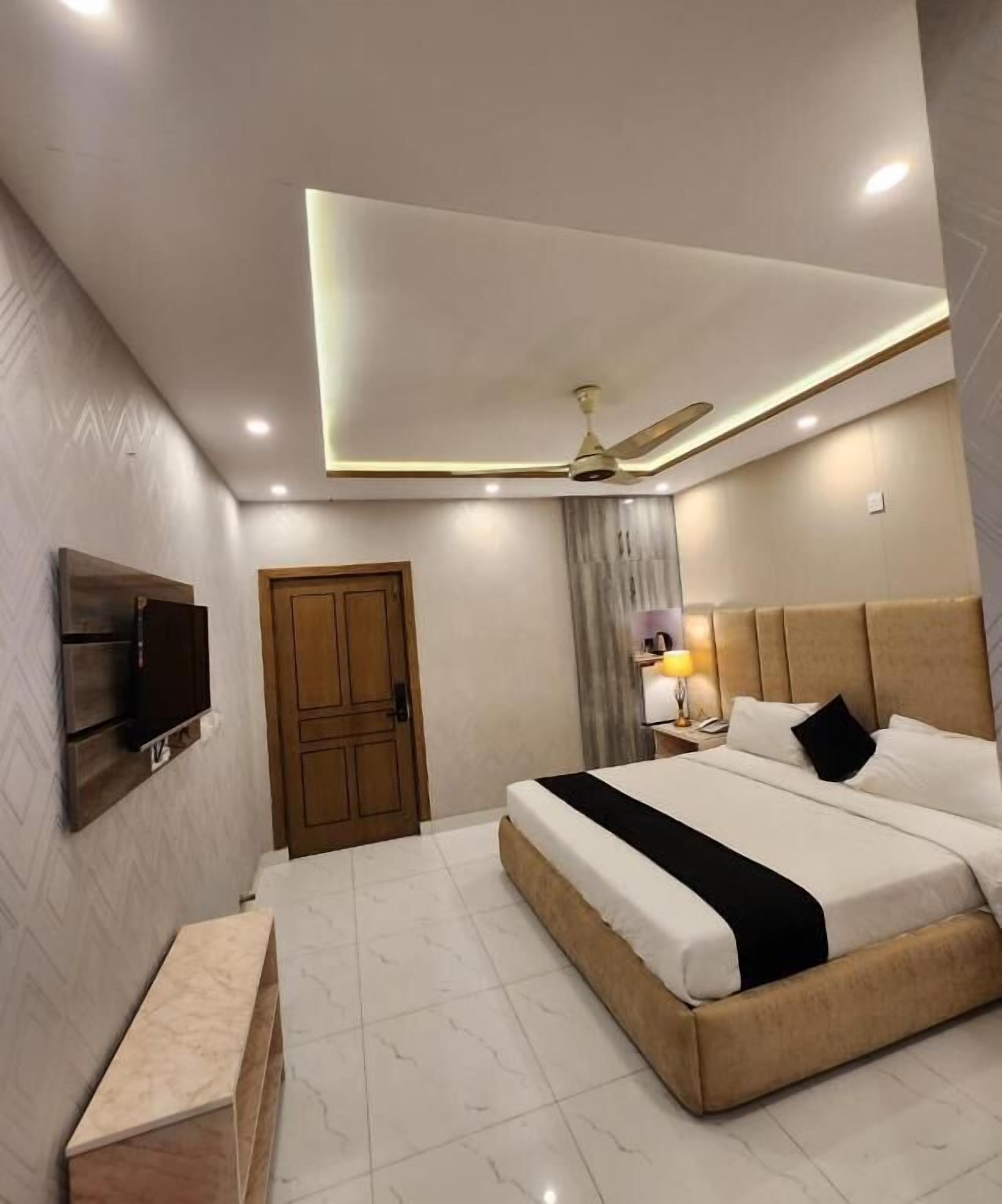 Deluxe-dobbeltværelse | Skrivebord, gratis Wi-Fi, adgang for kørestole