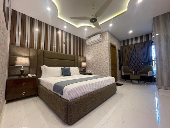 Deluxe Double Room | Desk, free WiFi, wheelchair access - Tulip Capital Hotel (Top City-1)