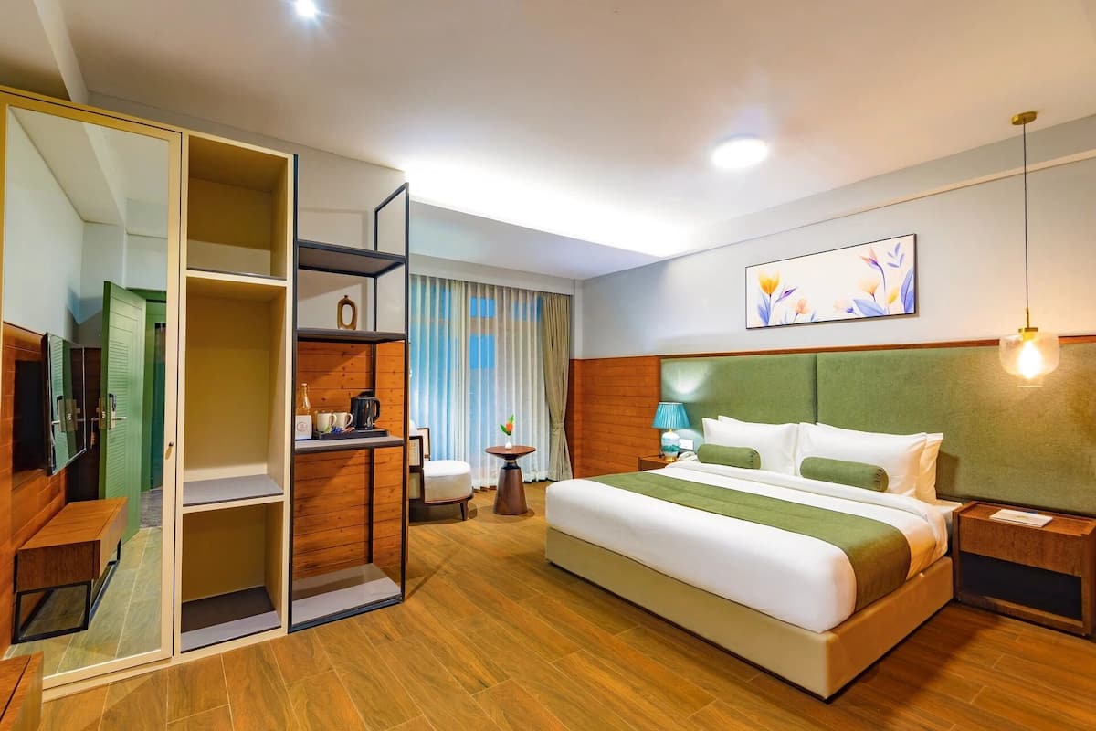 Luxury Suite, Balcony, Valley View | Laptop workspace, free WiFi