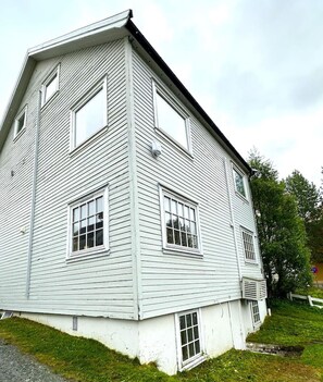 Exterior - Moderne sentral leilighet med 3 soverom - Saltus (Tromsø)