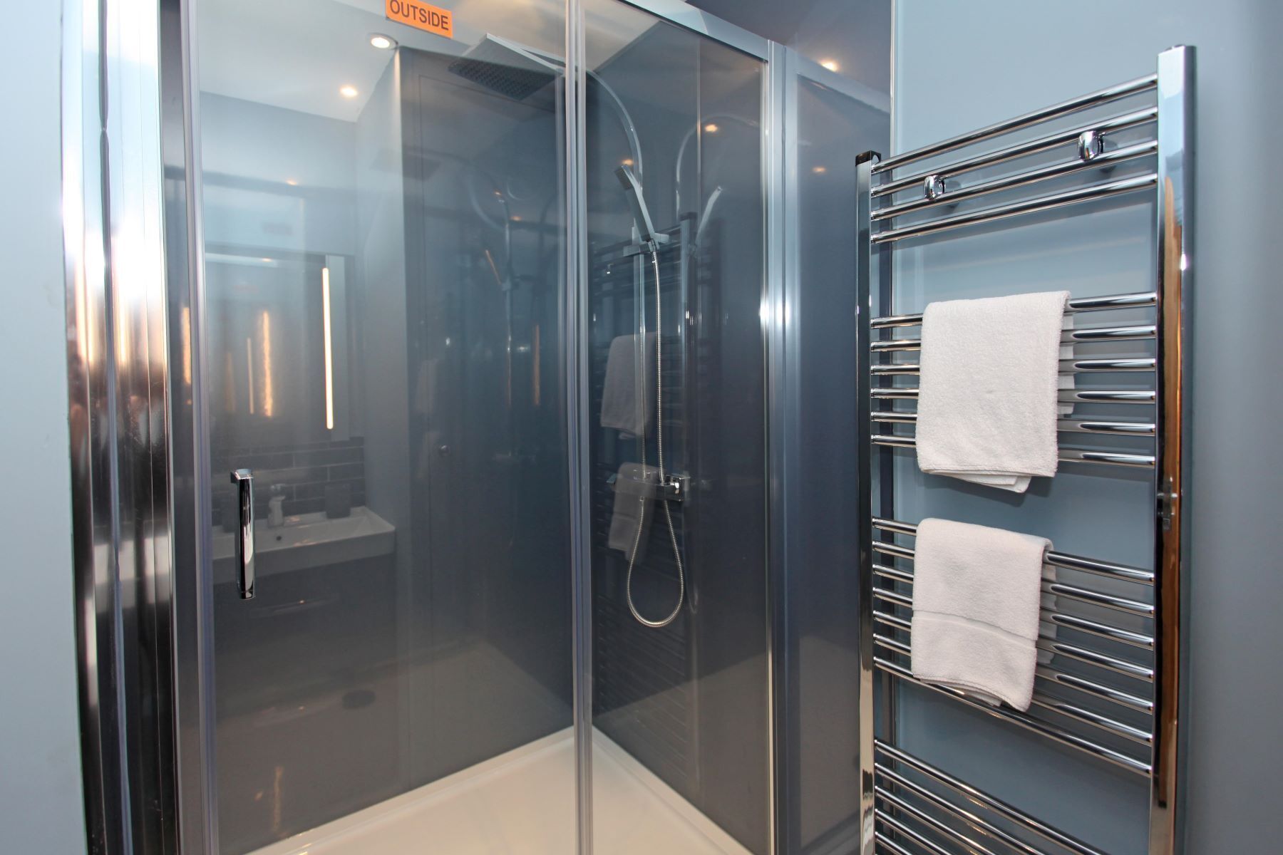 Free toiletries, towels, toilet paper