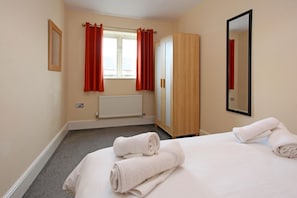 Business Apartment | Individually furnished, soundproofing, iron/ironing board - St John's Hill (Shrewsbury)