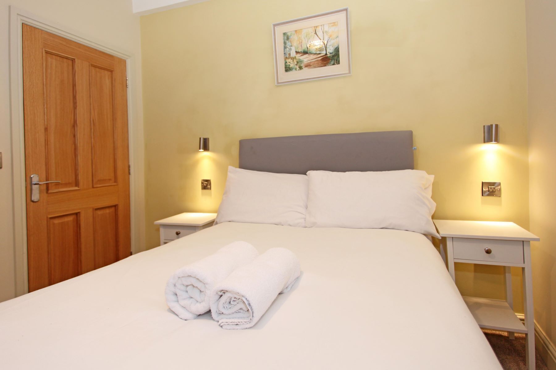 Business Apartment | Individually furnished, soundproofing, iron/ironing board