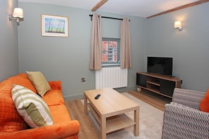 Business Apartment | Living area | Flat-screen TV - St John's Hill Apartments (Shrewsbury)