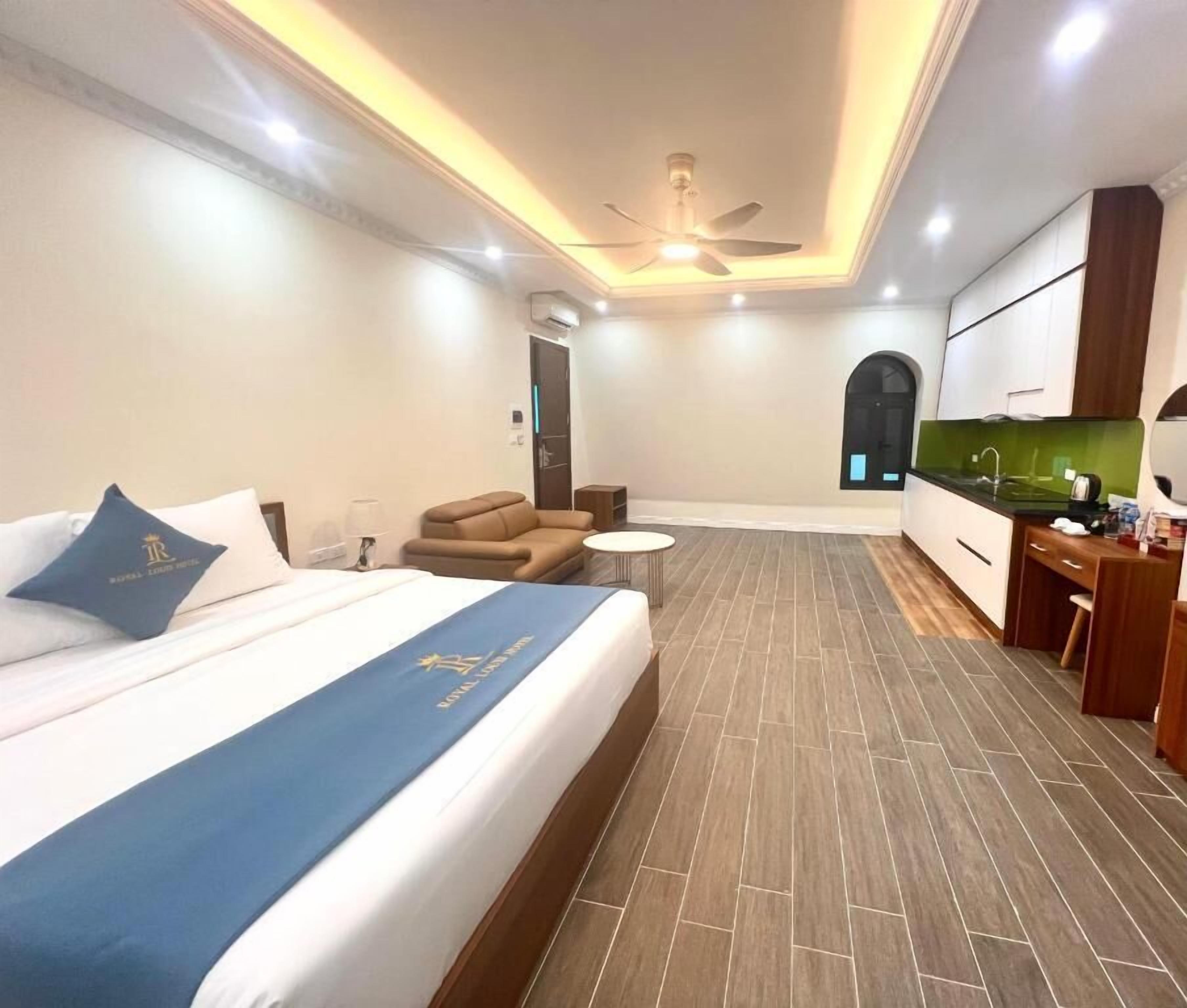 Deluxe Studio Suite, Balcony, City View | In-room safe, desk, laptop workspace, blackout curtains