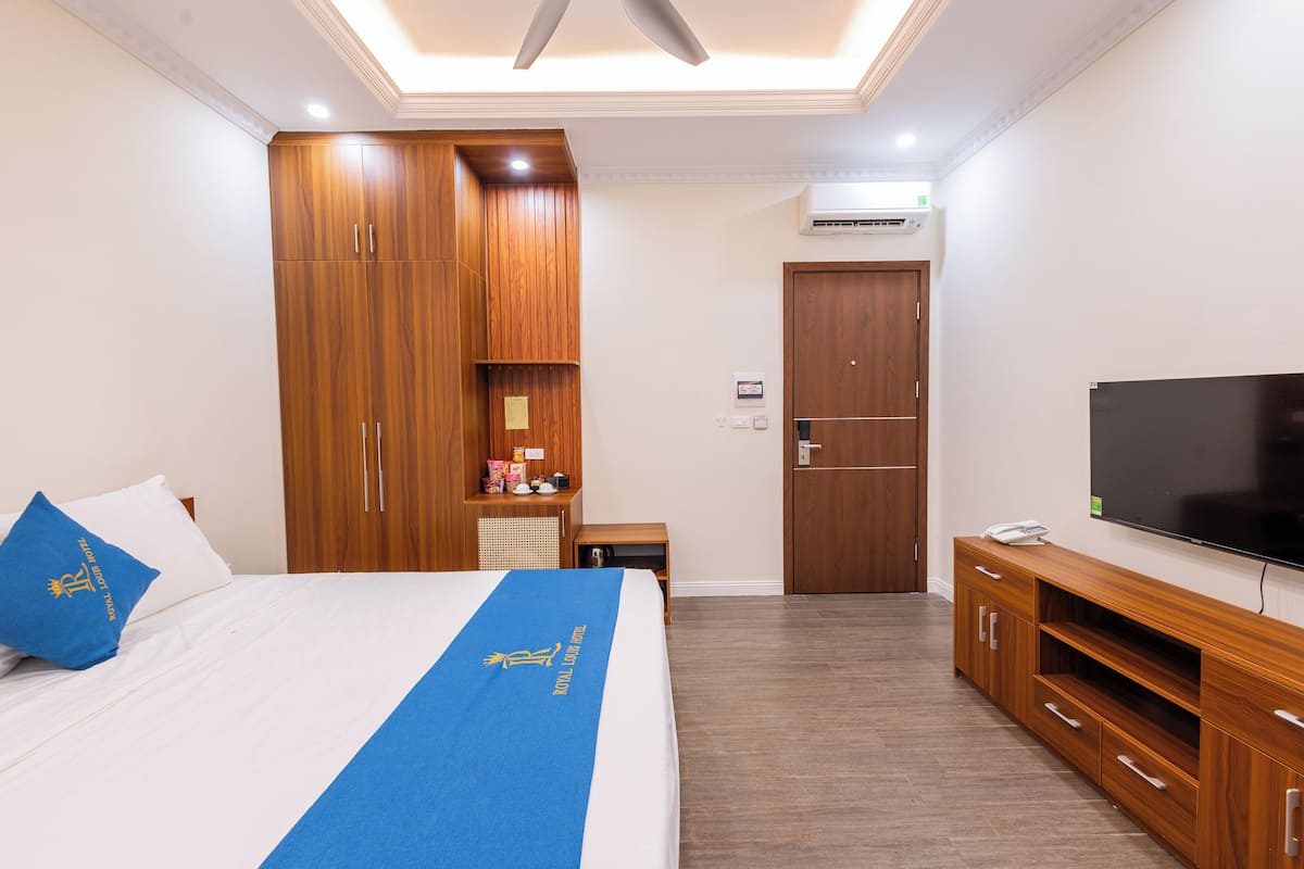 Standard Double Room | Egyptian cotton sheets, premium bedding, pillowtop beds, minibar