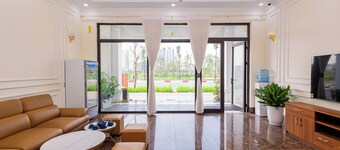 Royal Louis Hotel
