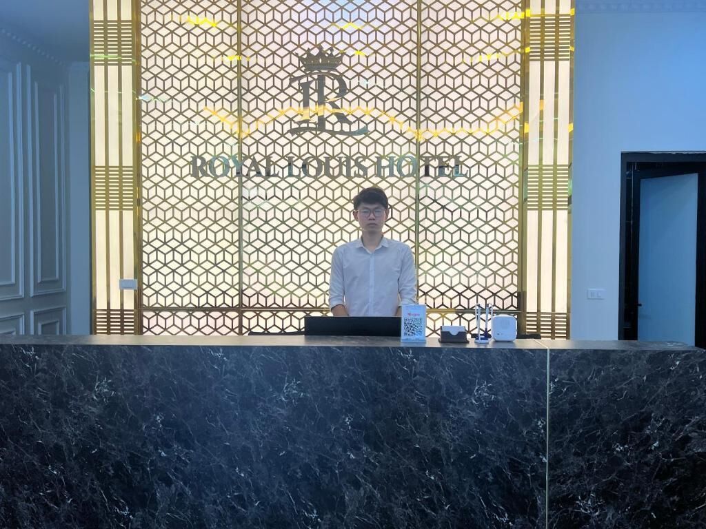 Deluxe Studio Suite, Balcony, City View | Lobby