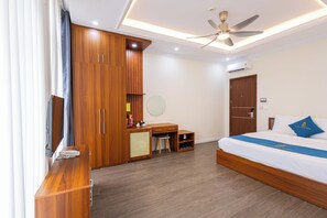 Minibar, caja fuerte, cortinas opacas y wifi gratis
