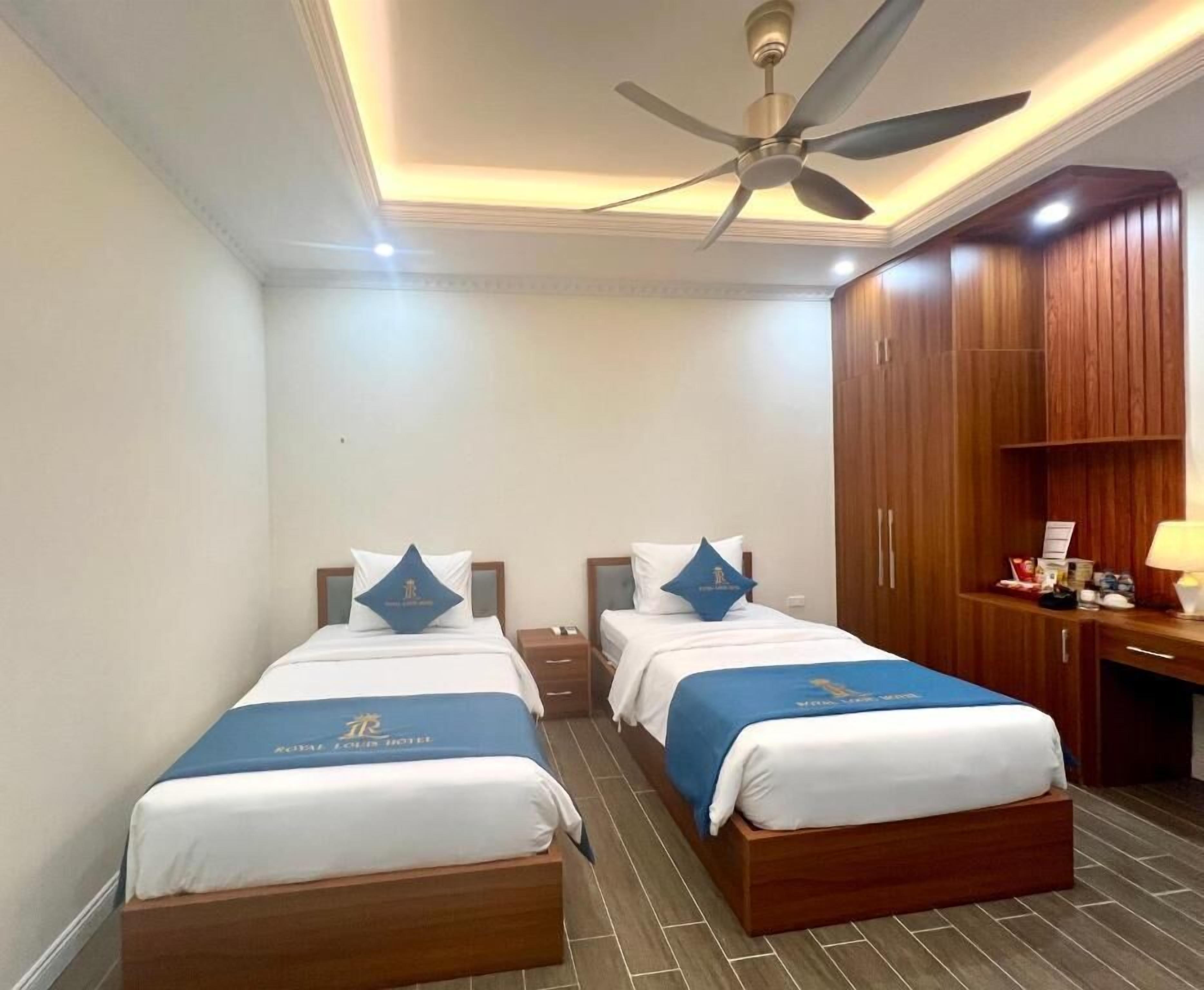 Standard Double or Twin Room | In-room safe, desk, laptop workspace, blackout curtains