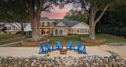 Lake Norman Lakefront w/ Private Beach, Dock, Hot Tub & Fire Pit | Sandy Shore