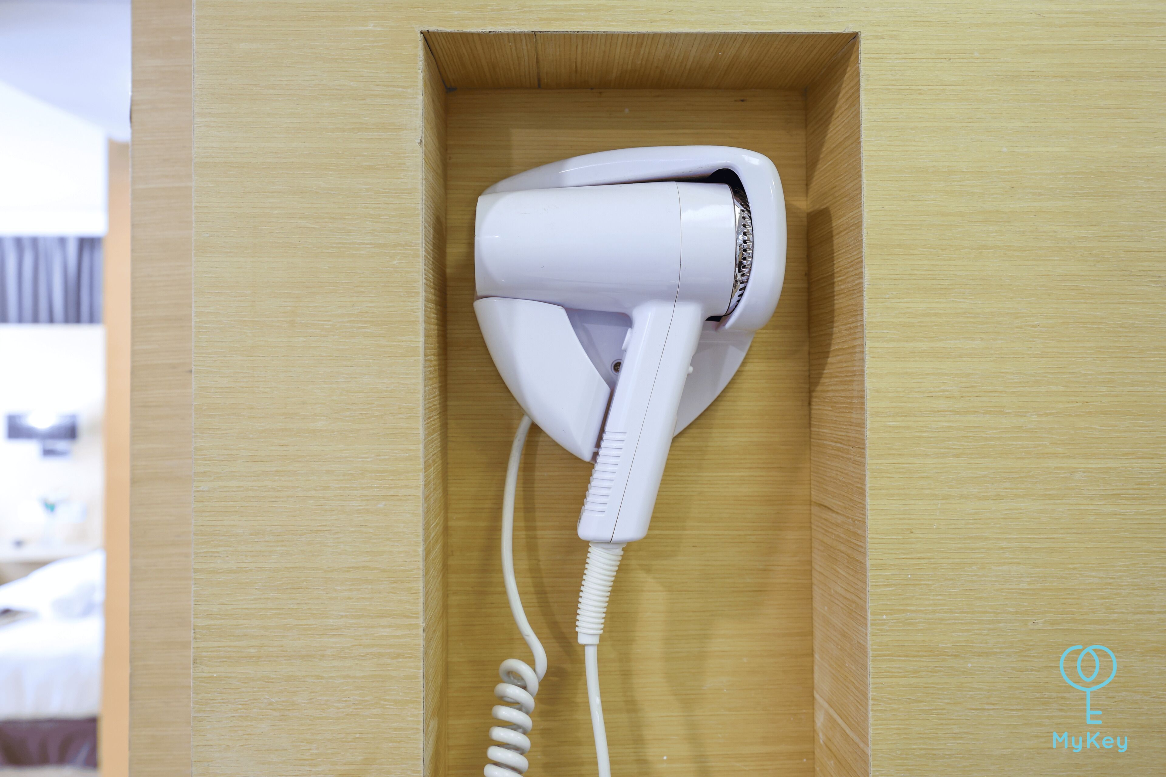 Iron/ironing board, free WiFi