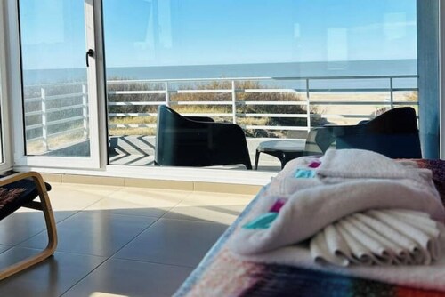 Large House in front of the sea Azul