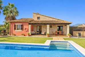 Outdoor pool - El Cel, cozy villa with pool and mountain views 5 min from the beach! (POLLENSA)