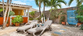 Welcome to Kas Oranje, your island escape at Barefoot Apartments in Kralendijk, Bonaire.<br>This cozy one-bedroom studio offers authentic Caribbean charm, great value, and a peaceful location just a short walk from everything.