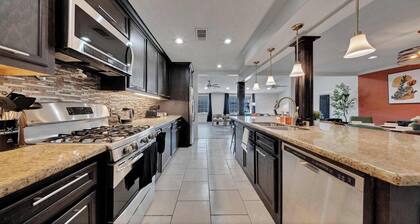 Luxe 6BR Home | Fire Pit, BBQ & Kids’ Playhouse