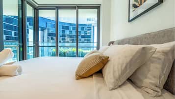 Strykjärn/strykbräda, wi-fi och sängkläder