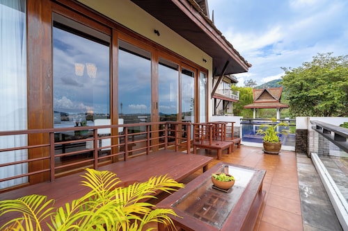 Royal Legacy Golf Villa