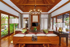 Interior - Royal Legacy Golf Villa (Rawai)